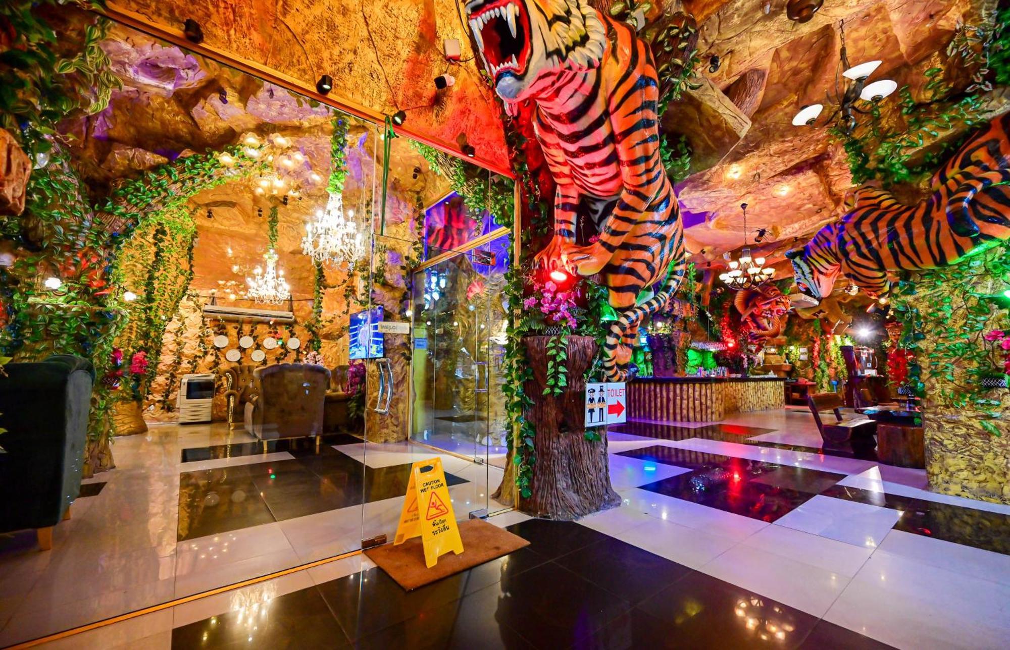 Tiger Complex Hotel Patong Dış mekan fotoğraf