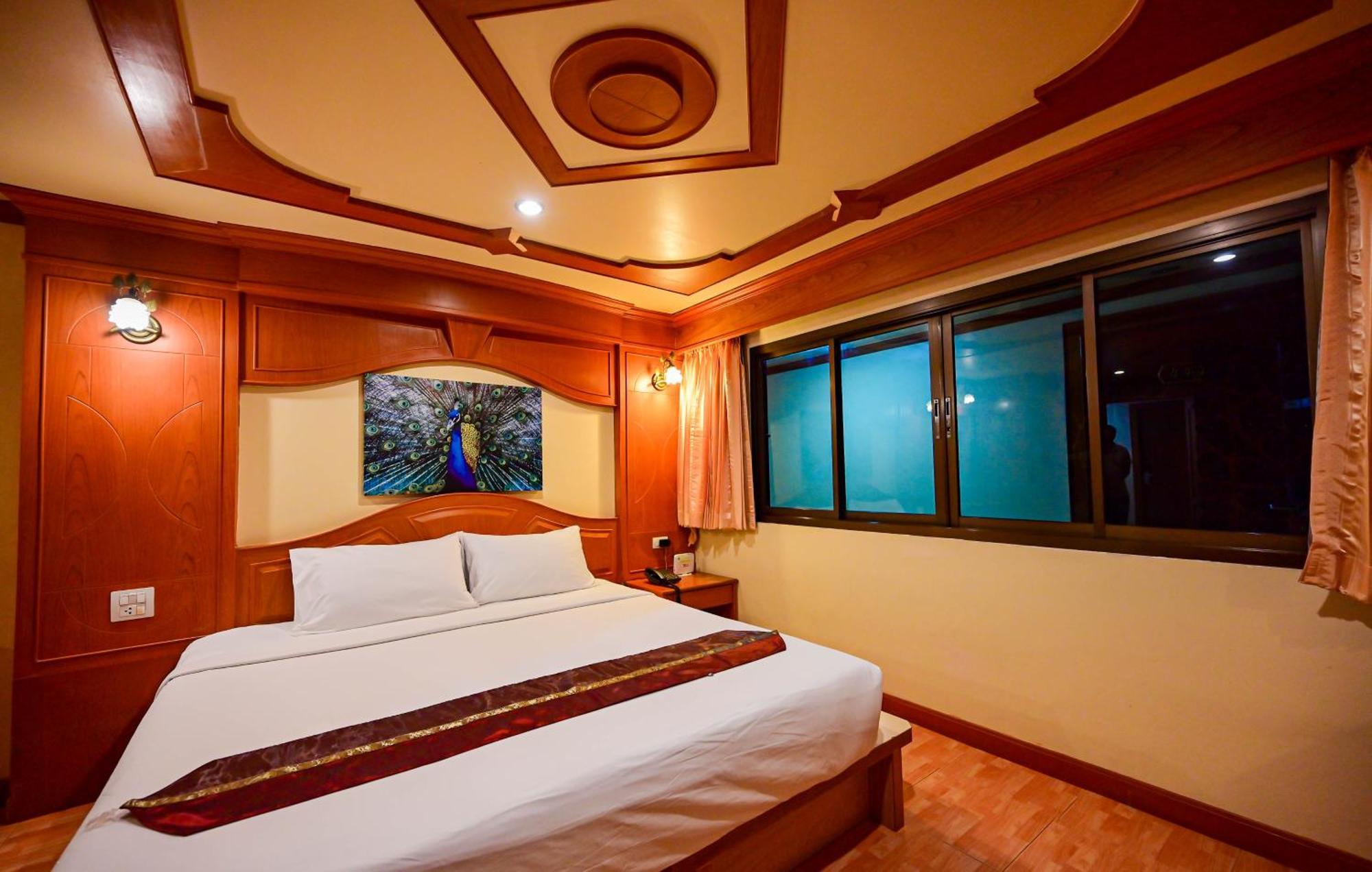 Tiger Complex Hotel Patong Dış mekan fotoğraf