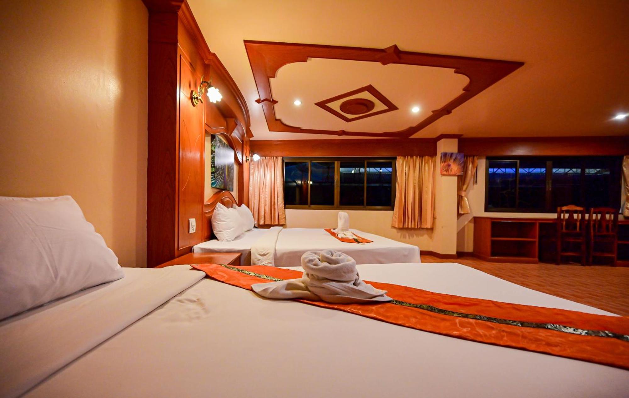 Tiger Complex Hotel Patong Dış mekan fotoğraf