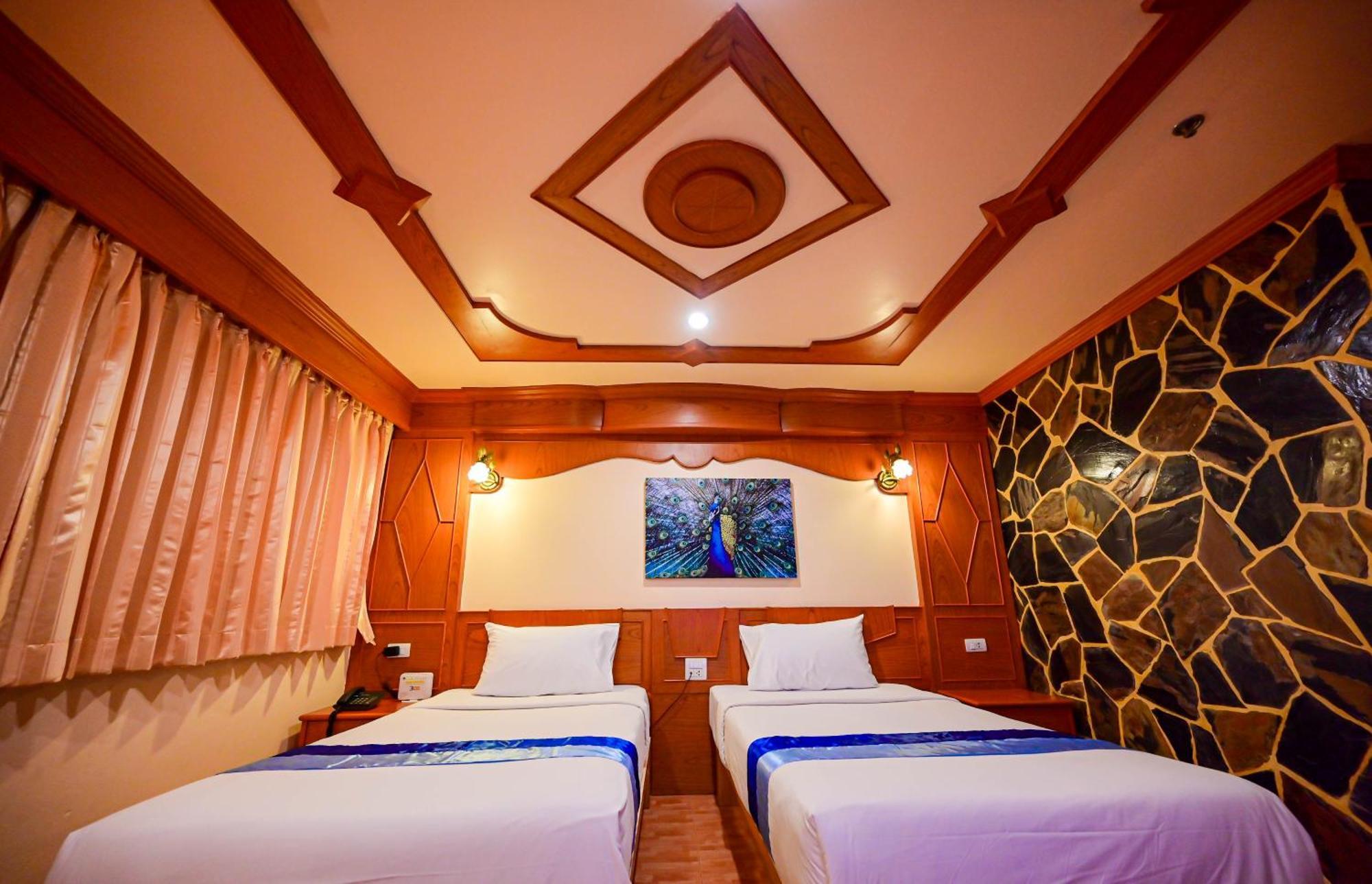Tiger Complex Hotel Patong Dış mekan fotoğraf